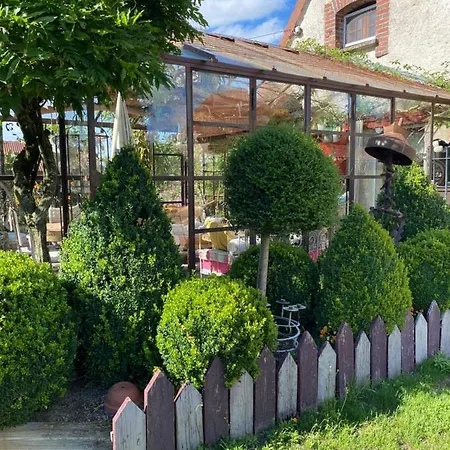 Bed & Breakfast La Maison Du Bonheur Thiel-sur-Acolin
