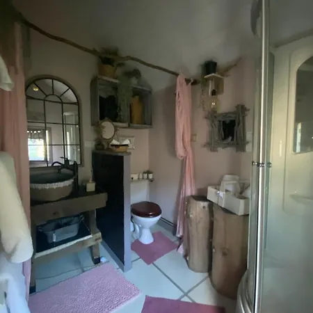 La Maison Du Bonheur Bed & Breakfast *