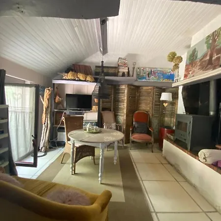 Bed & Breakfast La Maison Du Bonheur Thiel-sur-Acolin