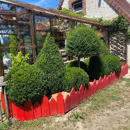 La Maison Du Bonheur Bed & Breakfast *