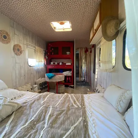 Bed & Breakfast La Maison Du Bonheur Thiel-sur-Acolin