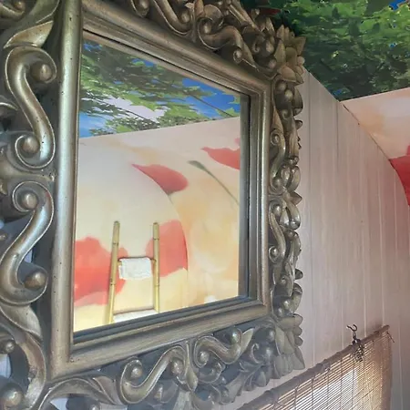 La Maison Du Bonheur Bed & Breakfast Thiel-sur-Acolin
